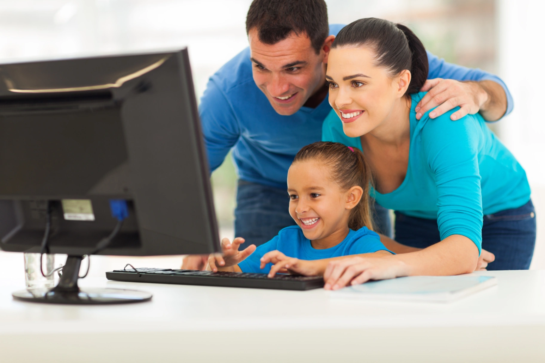Delivering connectivity solutions for families and businesses across the UAE